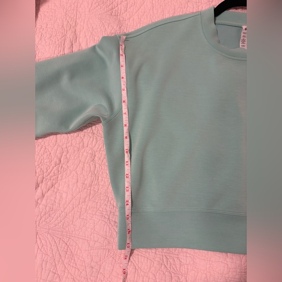 Lululemon Athletica Perfectly Oversized Cropped Crew in Tidewater Teal | Size 4 - Picture 10 of 10